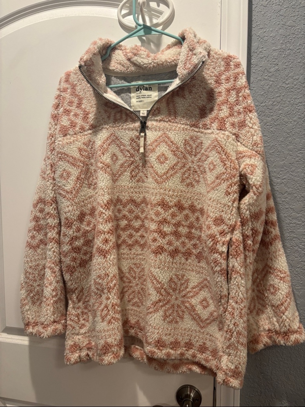 dylan Hooded Sherpa Pullover in Cream & Dusty Pink